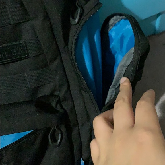 Backpack - Picture 4 of 8